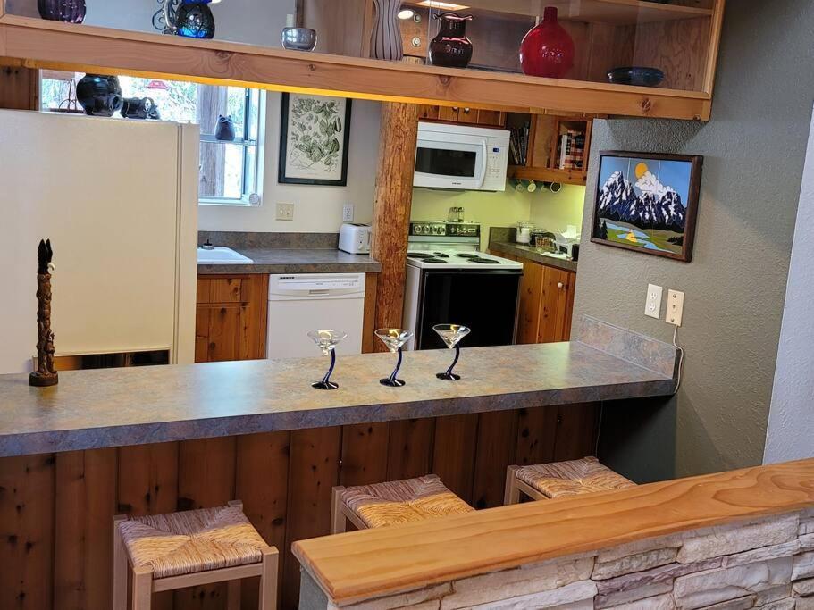 Casa De Los Arboles! Delight & Solitude Abound! Pine Cove Exterior foto
